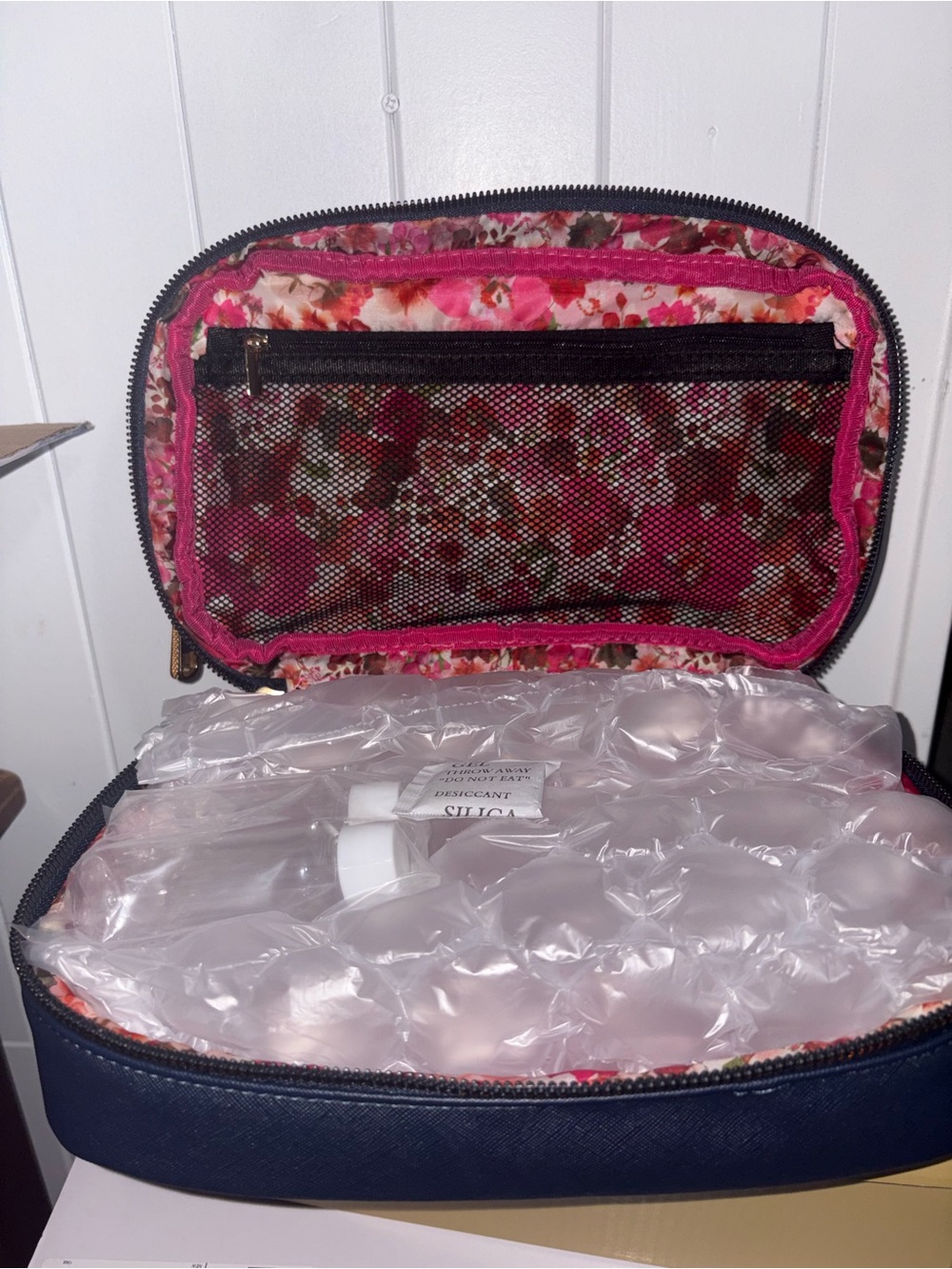 Ted baker Blue navy cosmetic case 10in x6in NWT - Picture 7 of 7